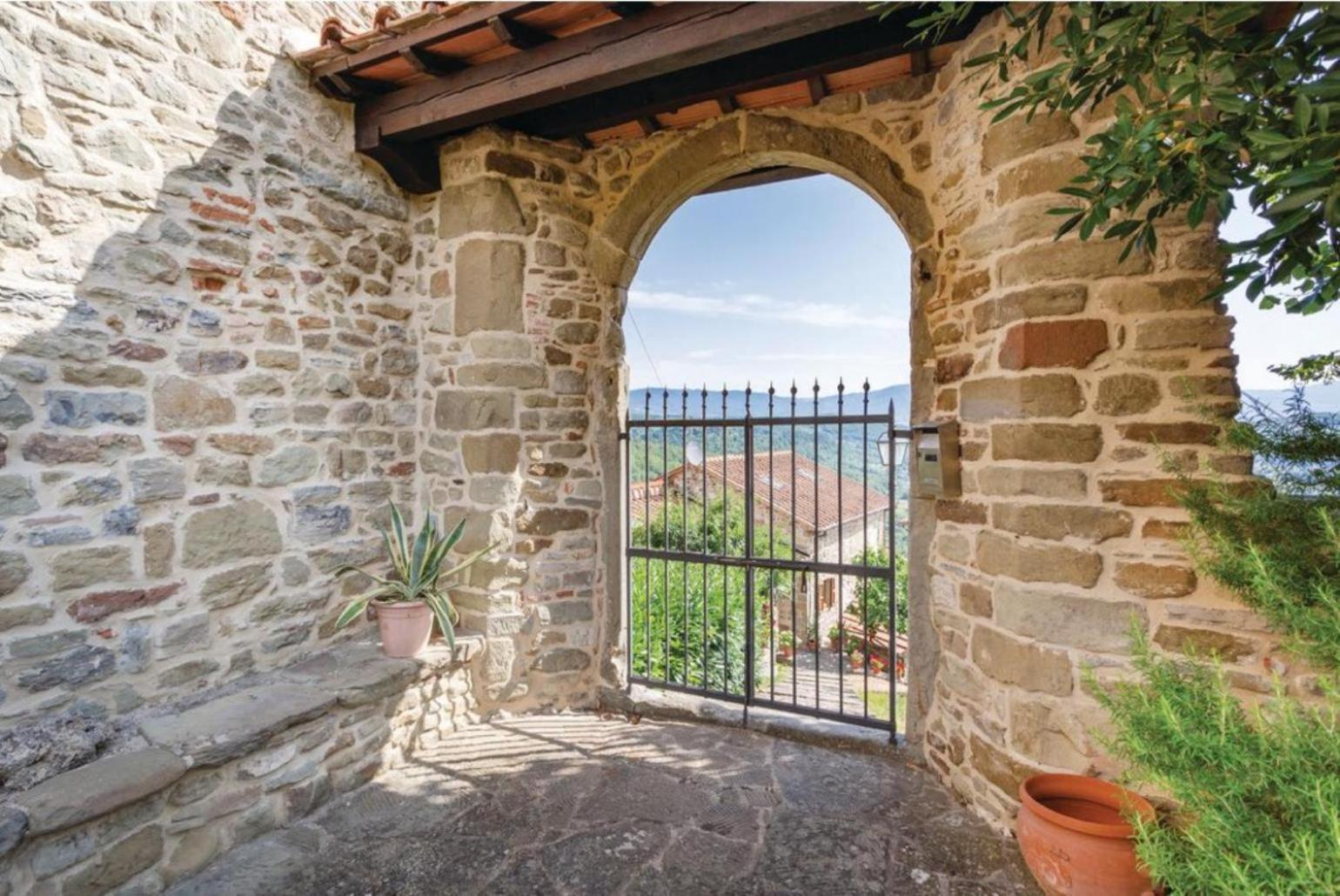 Villa Il Castello Ortignano Raggiolo Luaran gambar
