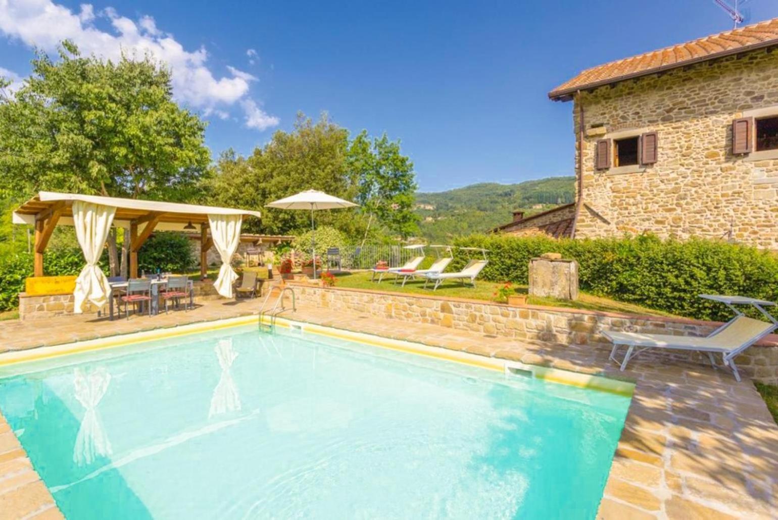 Villa Il Castello Ortignano Raggiolo Luaran gambar