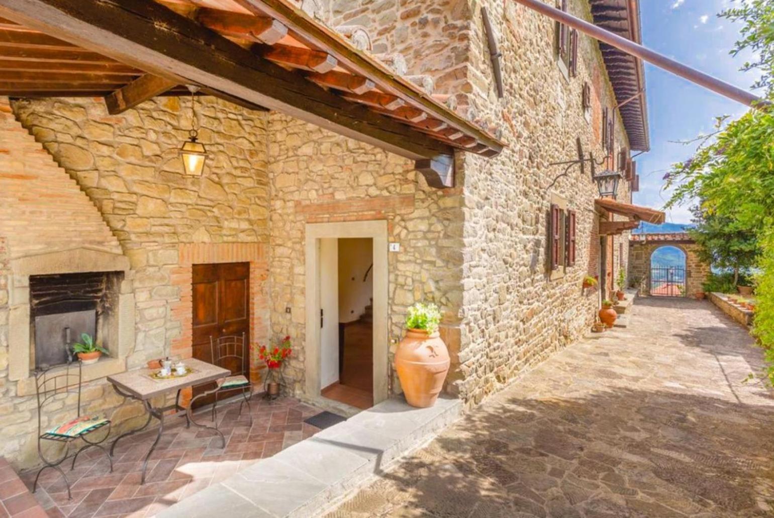 Villa Il Castello Ortignano Raggiolo Luaran gambar